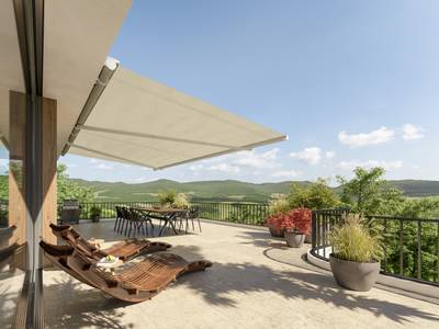 Die Alleskönnerin unter den Sonnenstoren. Mit Volant-Plus, Teleskoparmen, Neigungswahl oder mit Schutzdach.