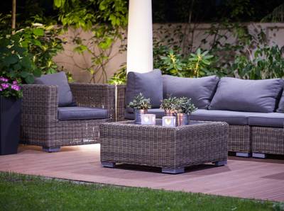 Cosy Garden Furniture Seating Group with Plants
