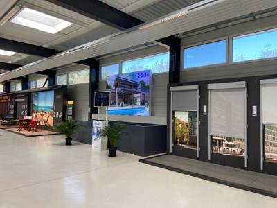 Showroom à Lausanne avec stores, pavillons et pergolas exposés